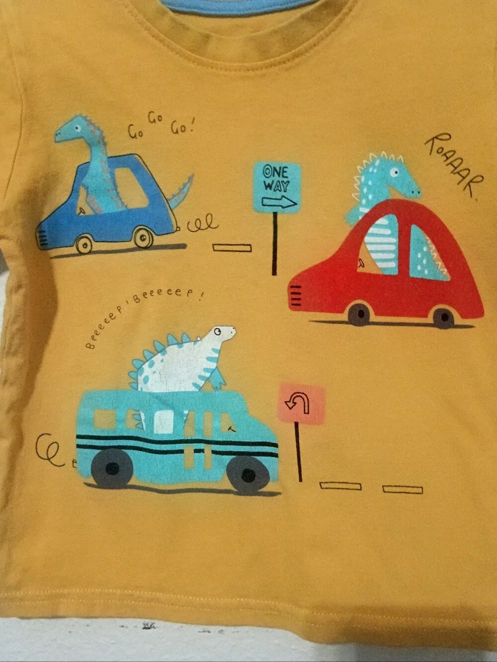 4/$15 Set of 2 Short Sleeve Graphic Tshirts, 2T